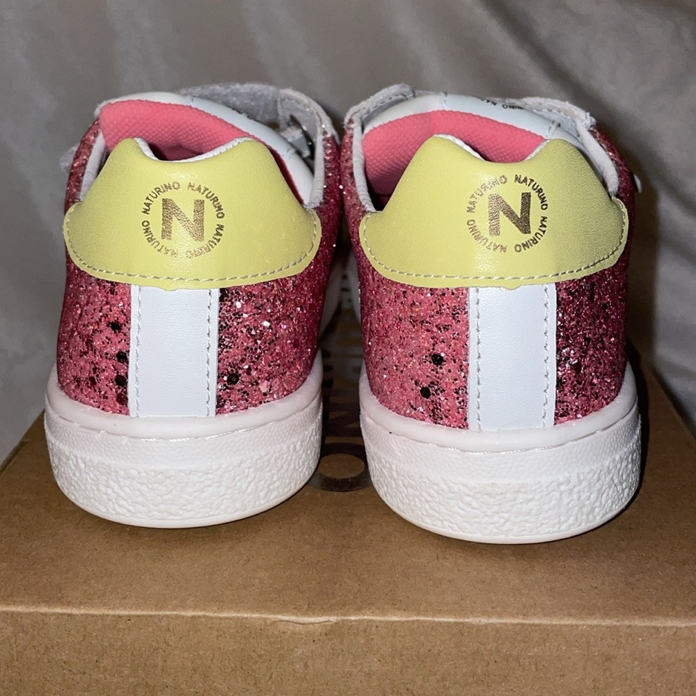 NWT Naturino Girl's Pinn Vl Sneaker in White/Fuchsia/Paglia - Picture 10 of 15